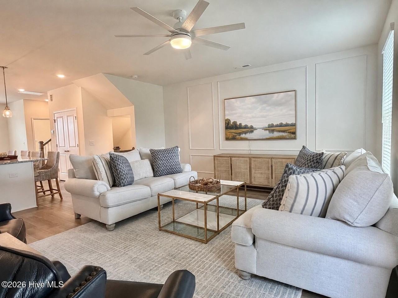 855 Parc Townes Dr - Photo 4 of 38