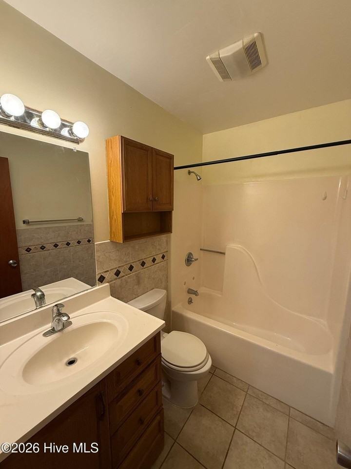 173 Corey Cir - Photo 5 of 6