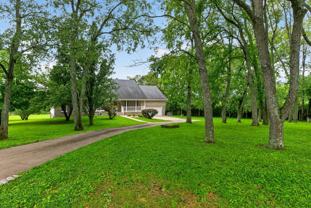 133 Foxtail Dr - Photo 1 of 1