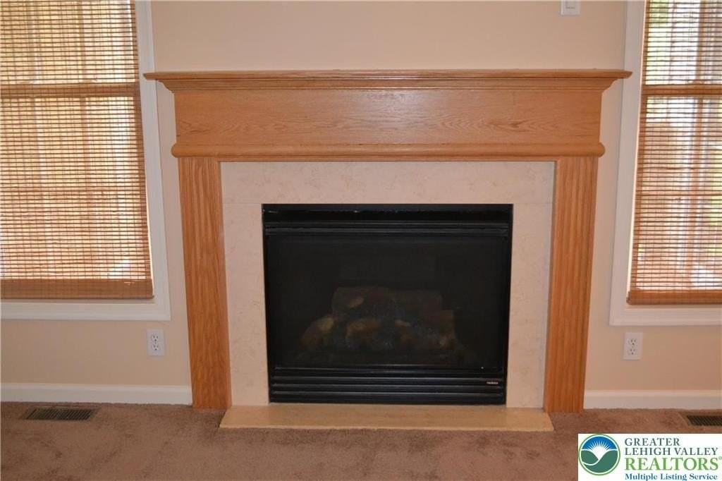 204 S Kathryn St - Photo 5 of 37