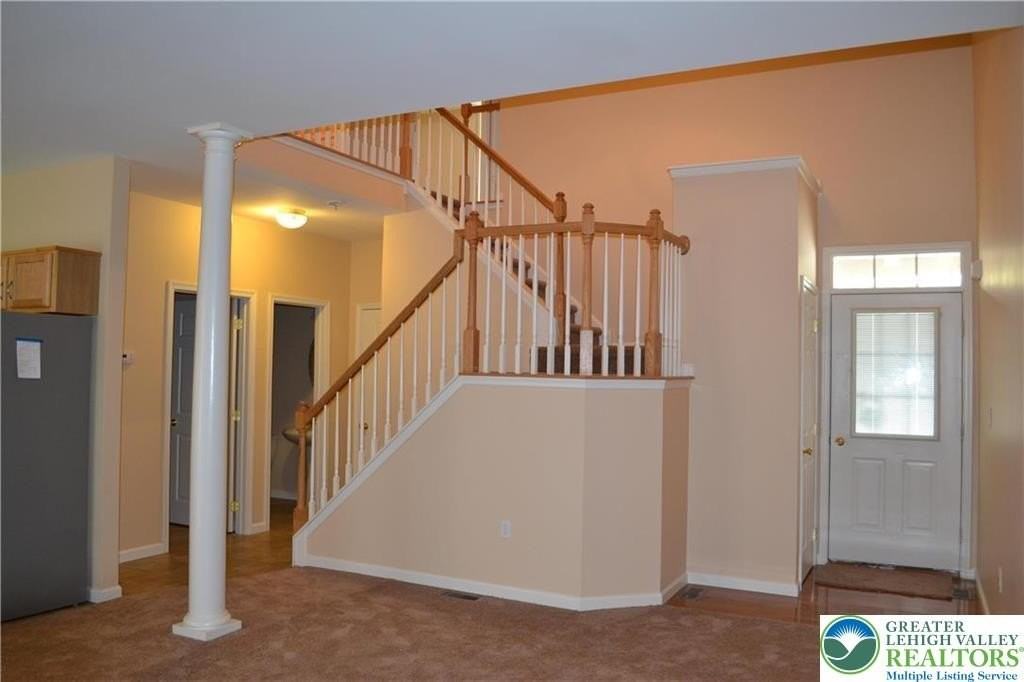204 S Kathryn St - Photo 6 of 37