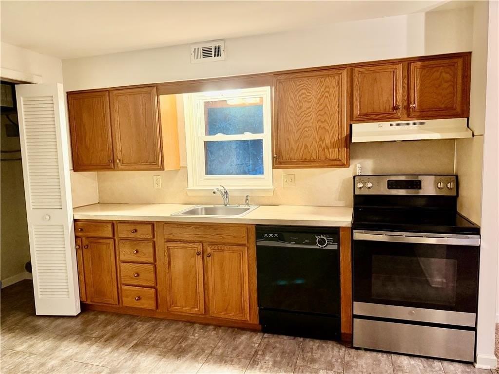 2406 Woodstock Dr #B - Photo 6 of 9