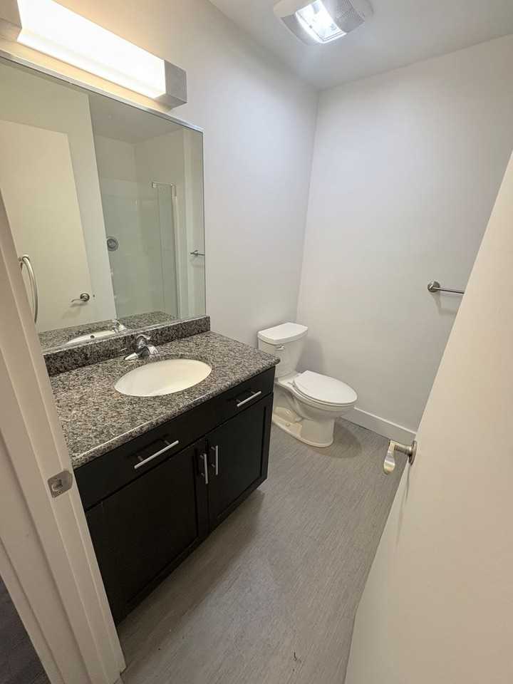 9 S Beaver St - Photo 5 of 8