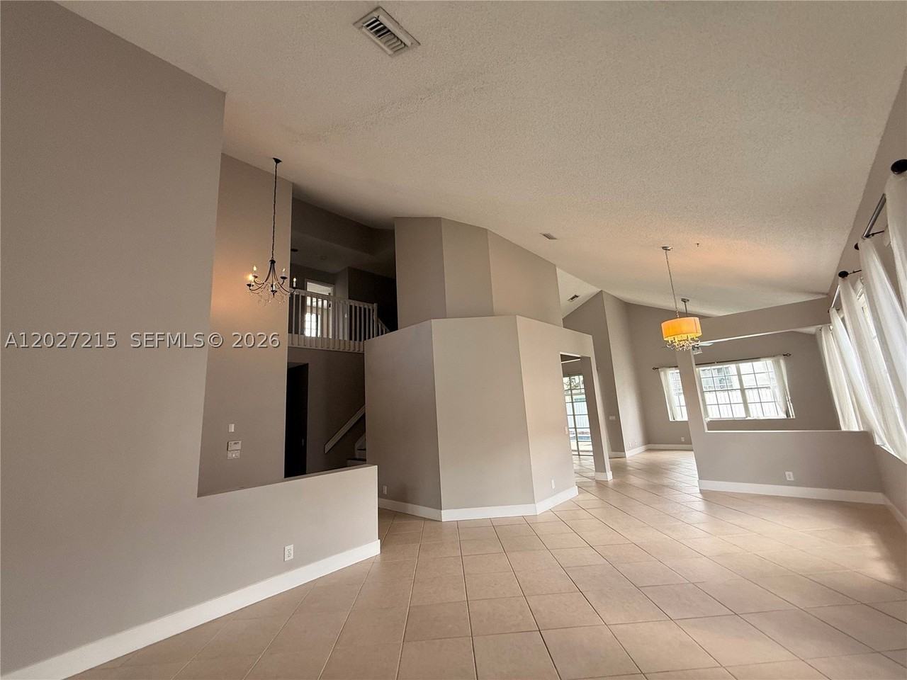 300 Cameron Dr - Photo 3 of 46