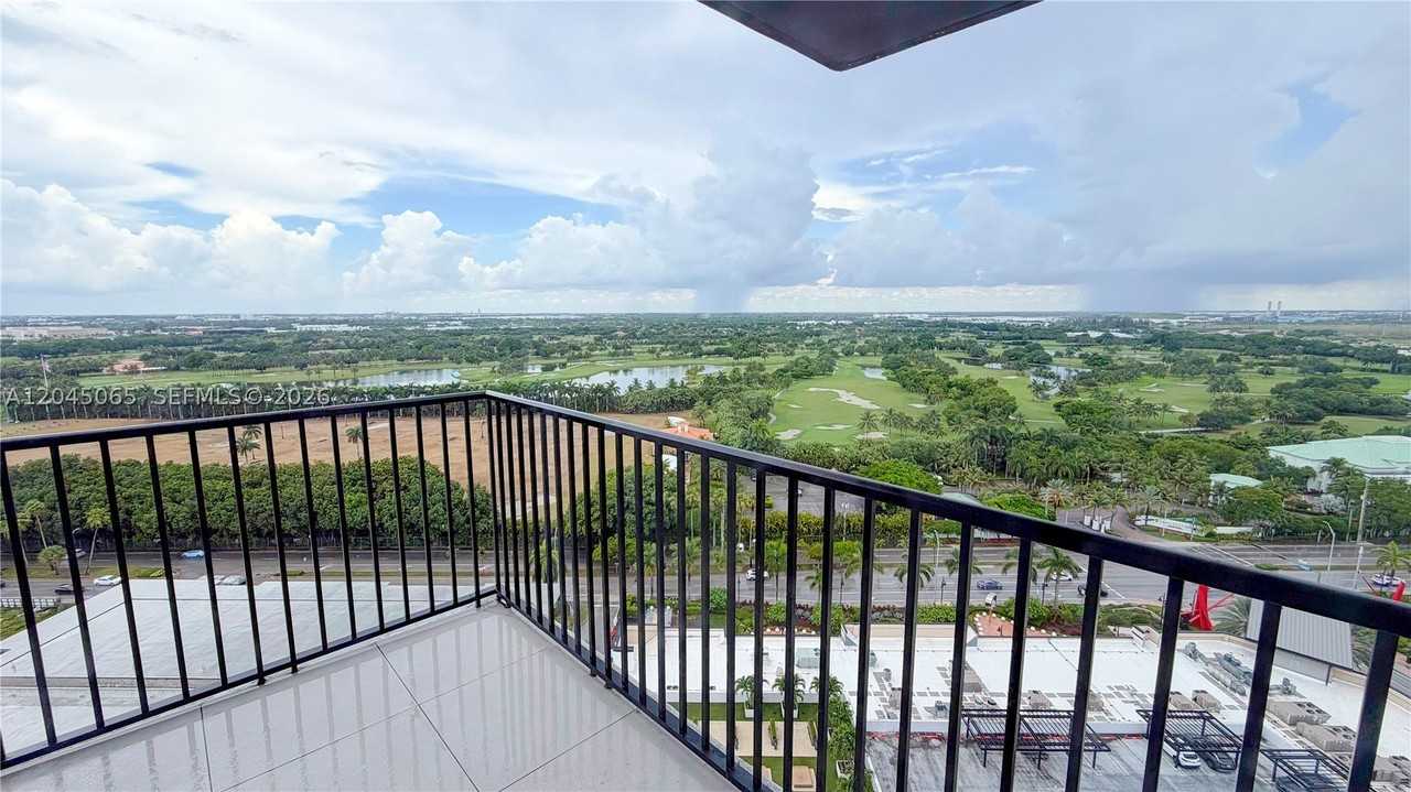 5252 Nw 85th Ave #1804 - Photo 3 of 10