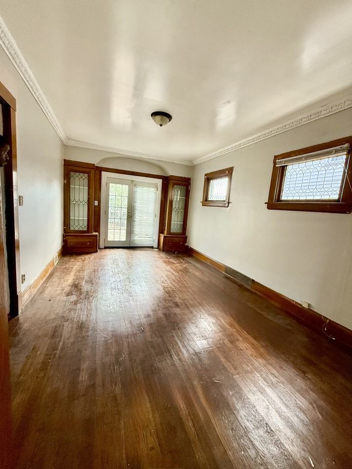12312 Buckingham Avenue - Photo 4 of 4