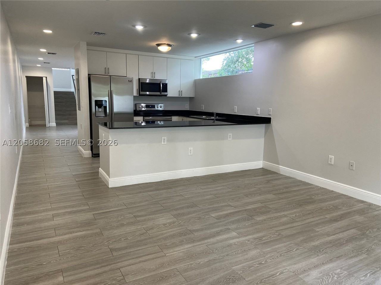 177 E 16th St #177 - Photo 4 of 19