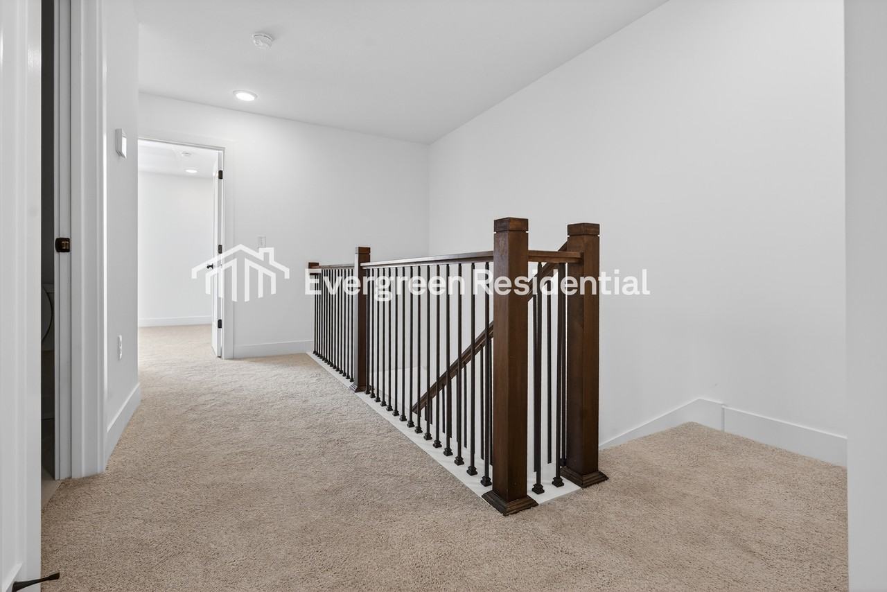 8167 N Berkley Ave - Photo 5 of 25