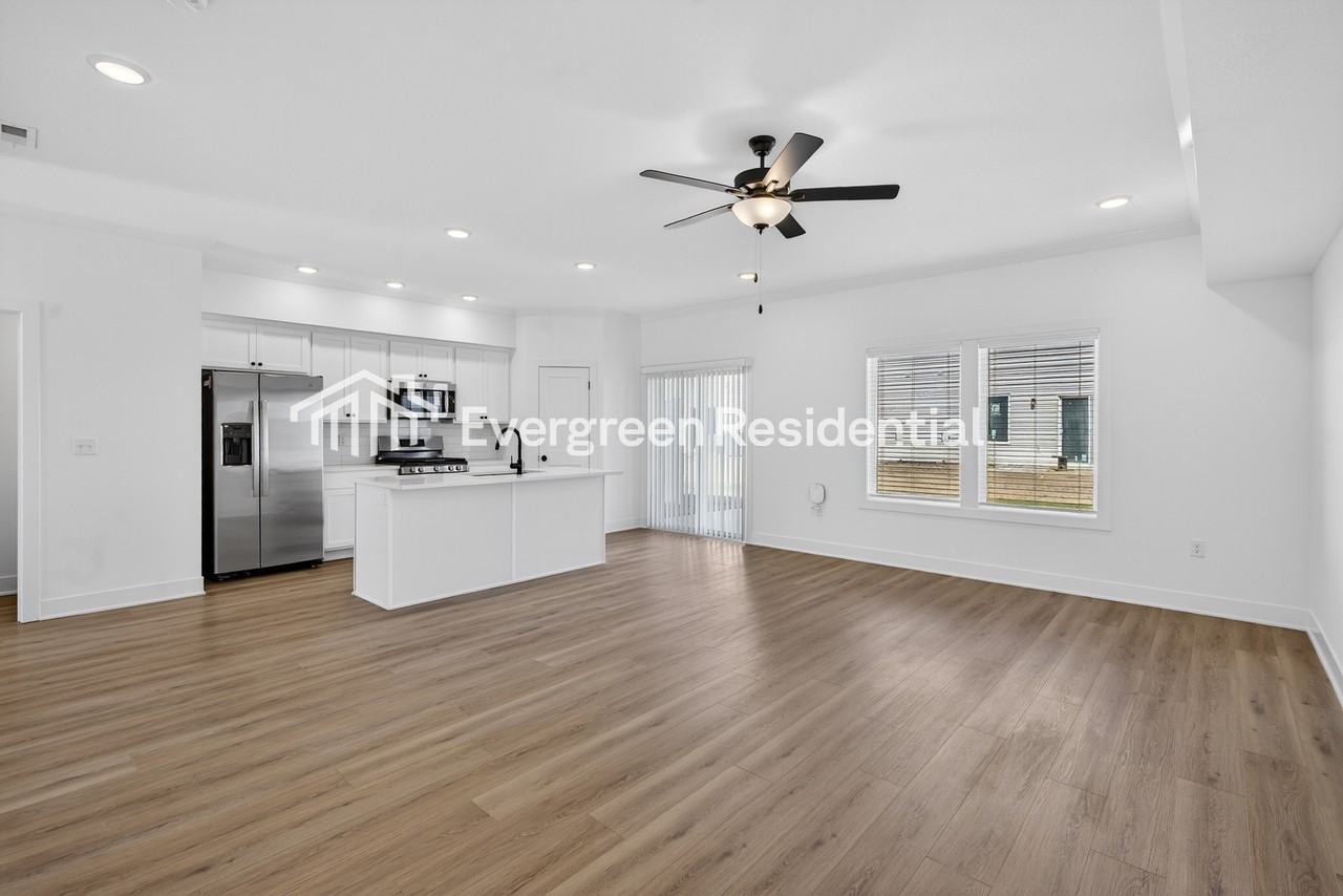 8167 N Berkley Ave - Photo 5 of 26