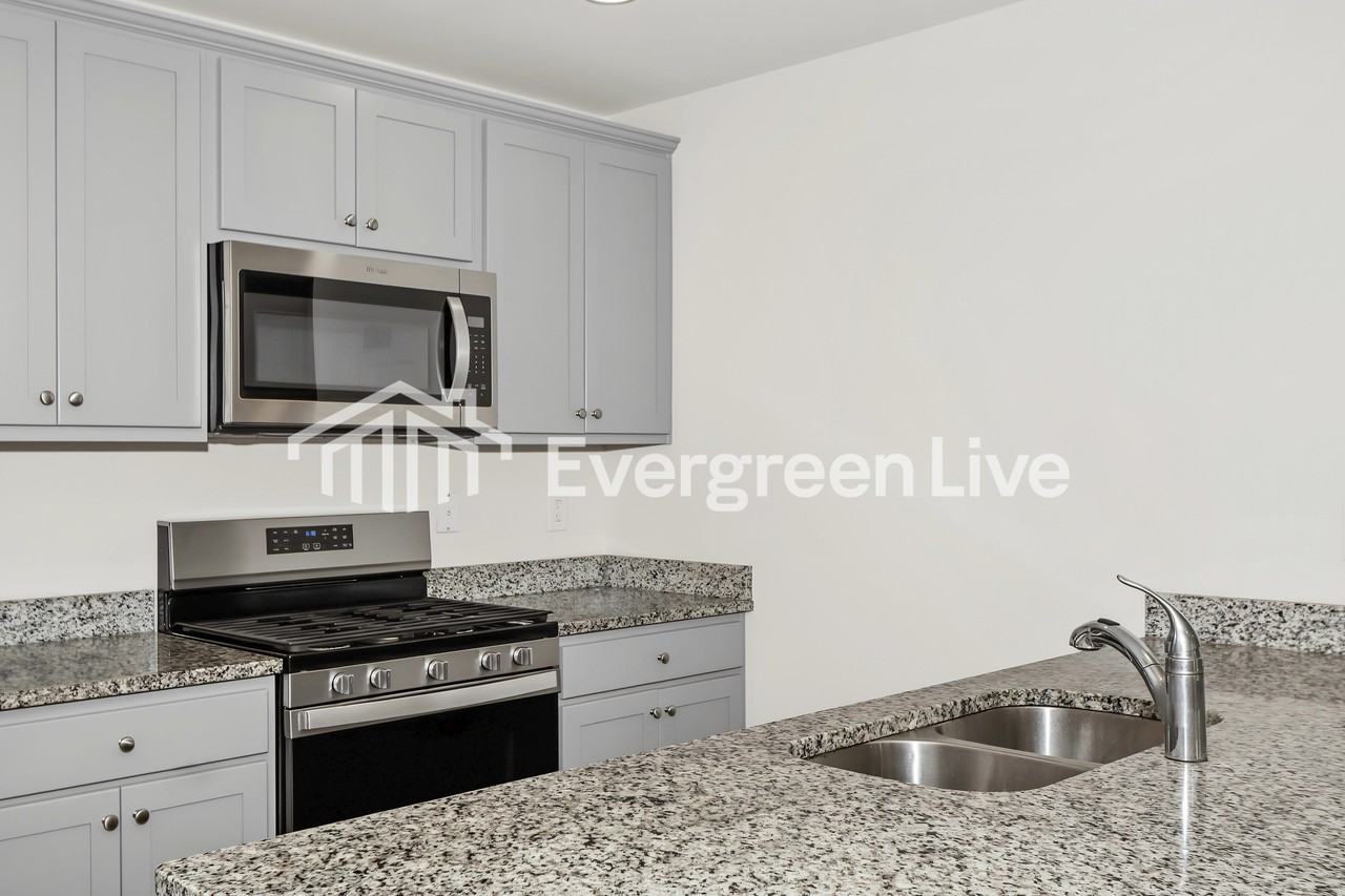 2292 Courtina Way - Photo 6 of 15