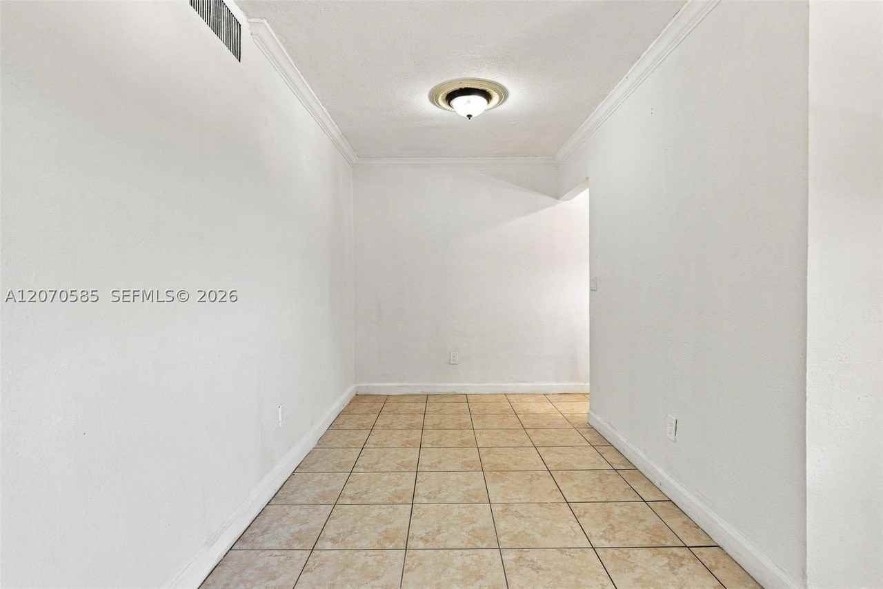 1245 W 24th St #223 - Photo 5 of 17