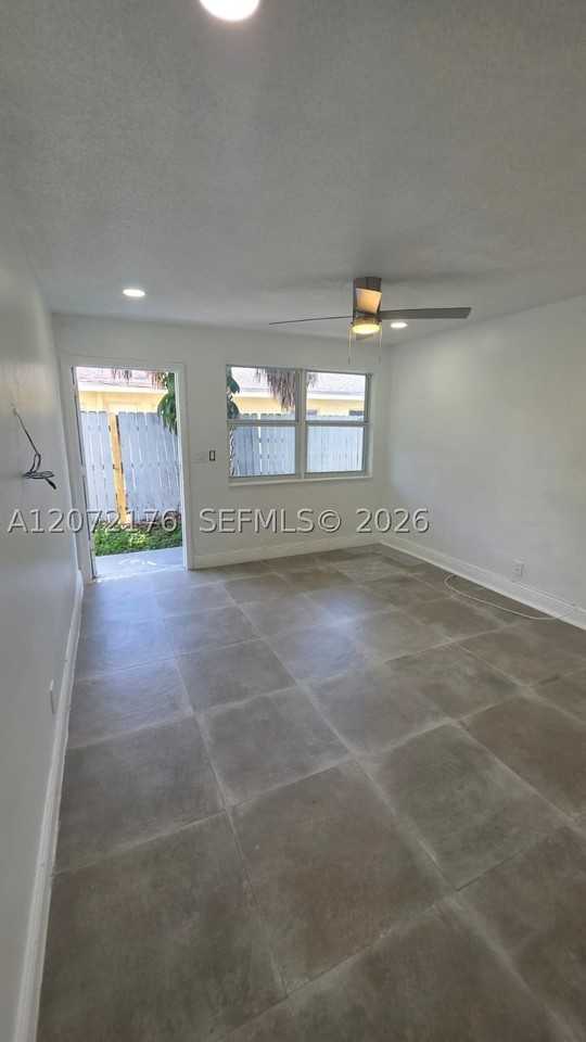 5303 Nw 18th Ct #5303 - Photo 2 of 6