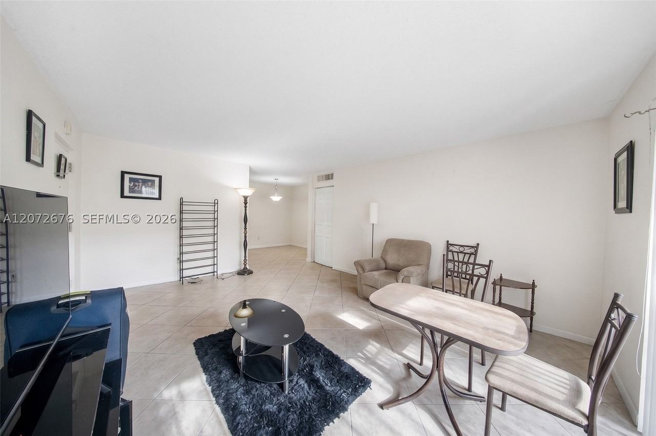 10826 N Kendall Dr #T13 - Photo 2 of 10