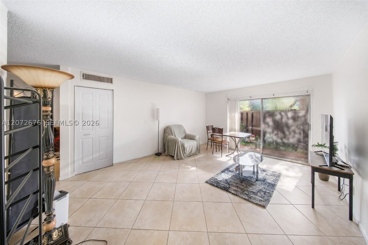 10826 N Kendall Dr #T13 - Photo 3 of 10