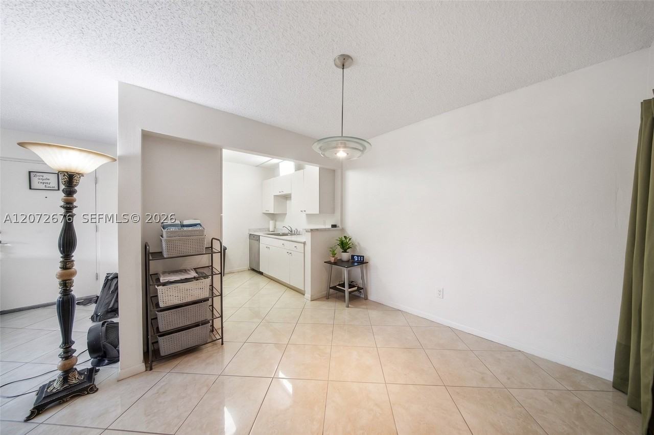 10826 N Kendall Dr #T13 - Photo 5 of 10