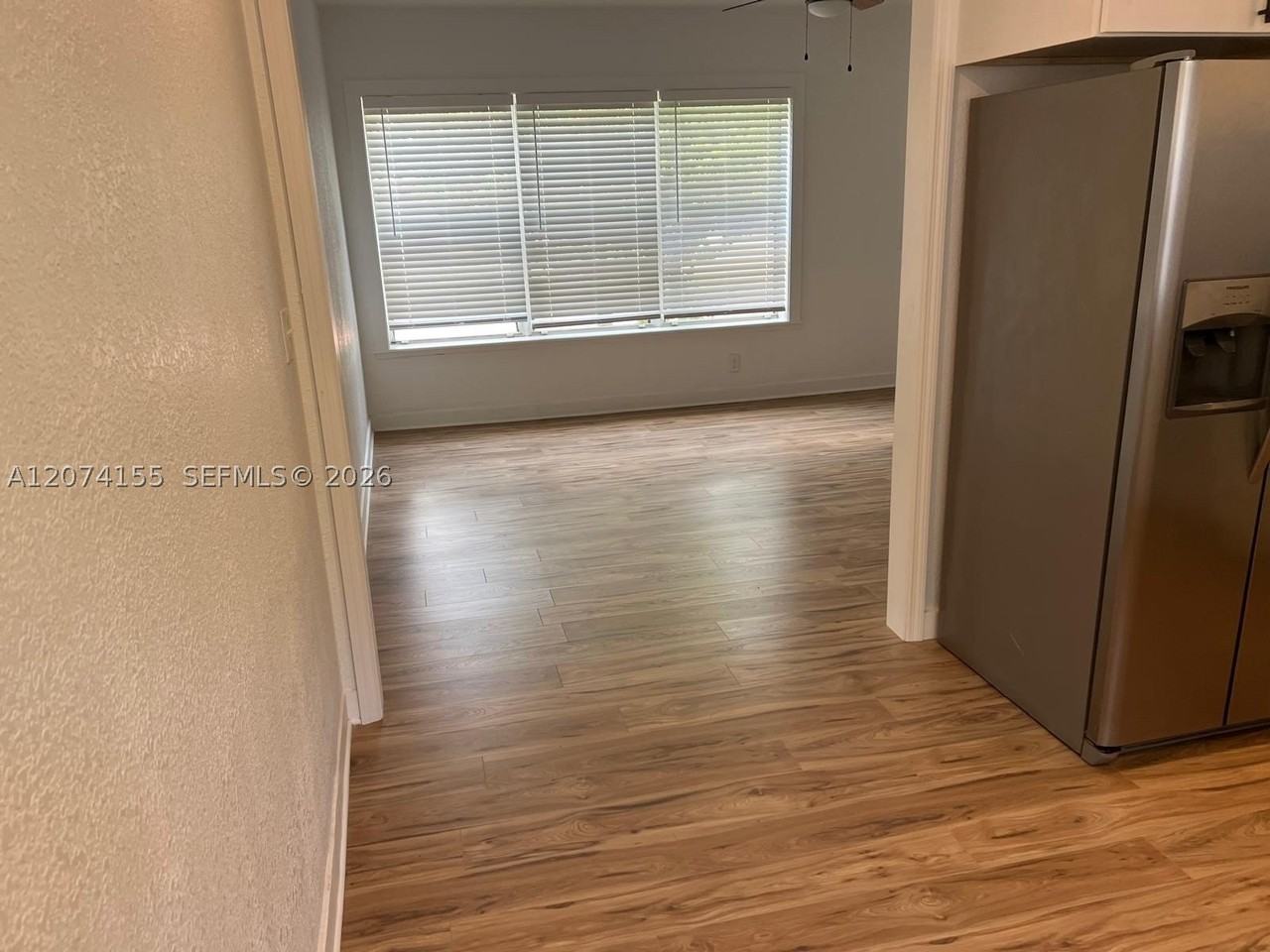 6117 Sw 18th St #6117A - Photo 4 of 9