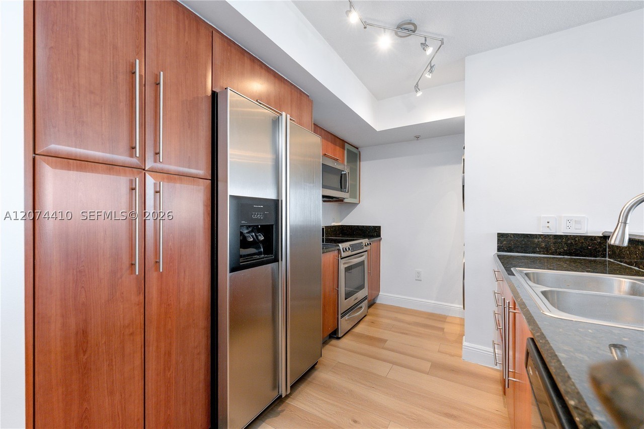 3232 Coral Way #1507 - Photo 7 of 34