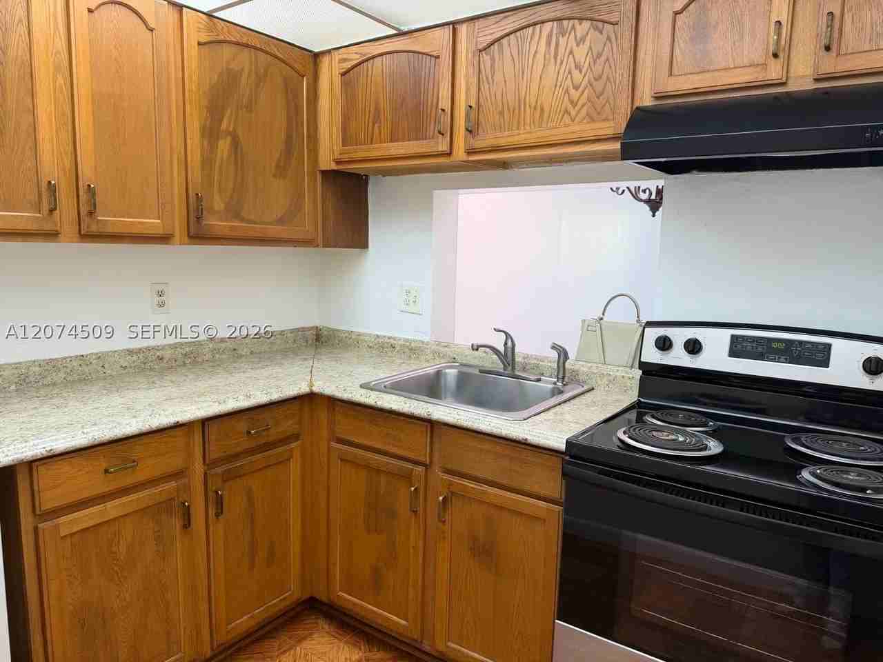 2800 Nw 56th Ave #E206 - Photo 5 of 20