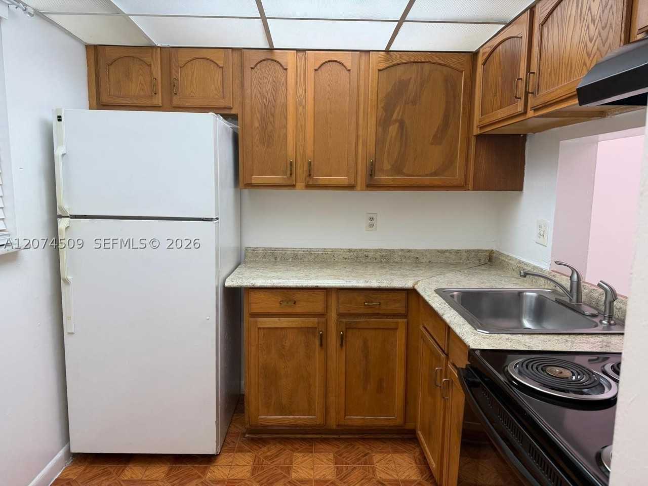 2800 Nw 56th Ave #E206 - Photo 7 of 20