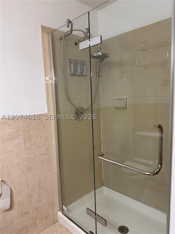 20800 Ne 8th Ct #206-17 - Photo 4 of 12