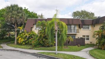 featured image of 9107 Sw 137th Ter #1-4