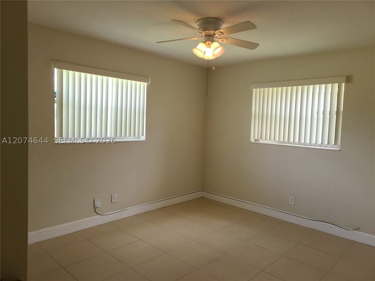 6580 Grant St - Photo 5 of 12