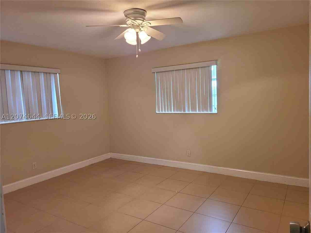 6580 Grant St - Photo 6 of 12