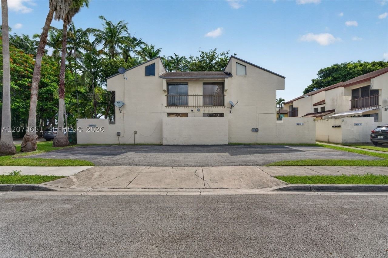 15811 Sw 91st Ct #B - Photo 4 of 38