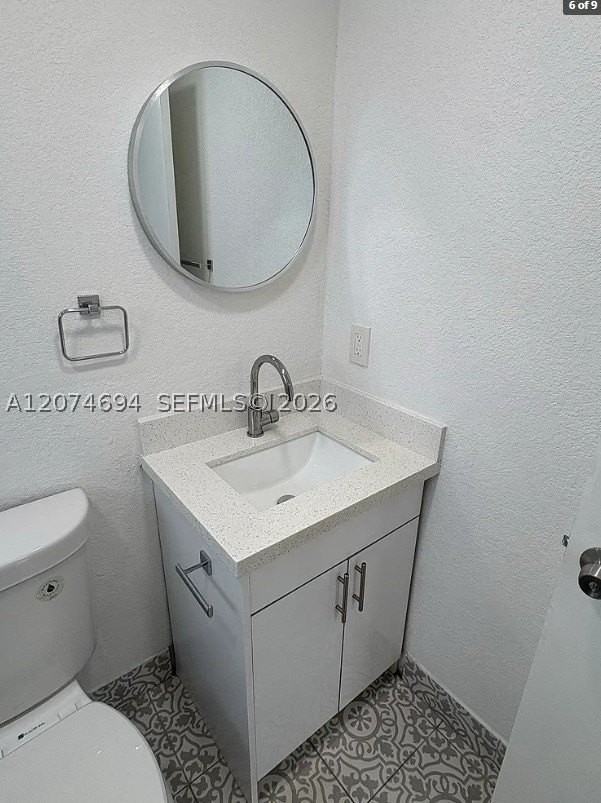 1811 Nw 19th Ter #8 - Photo 4 of 7