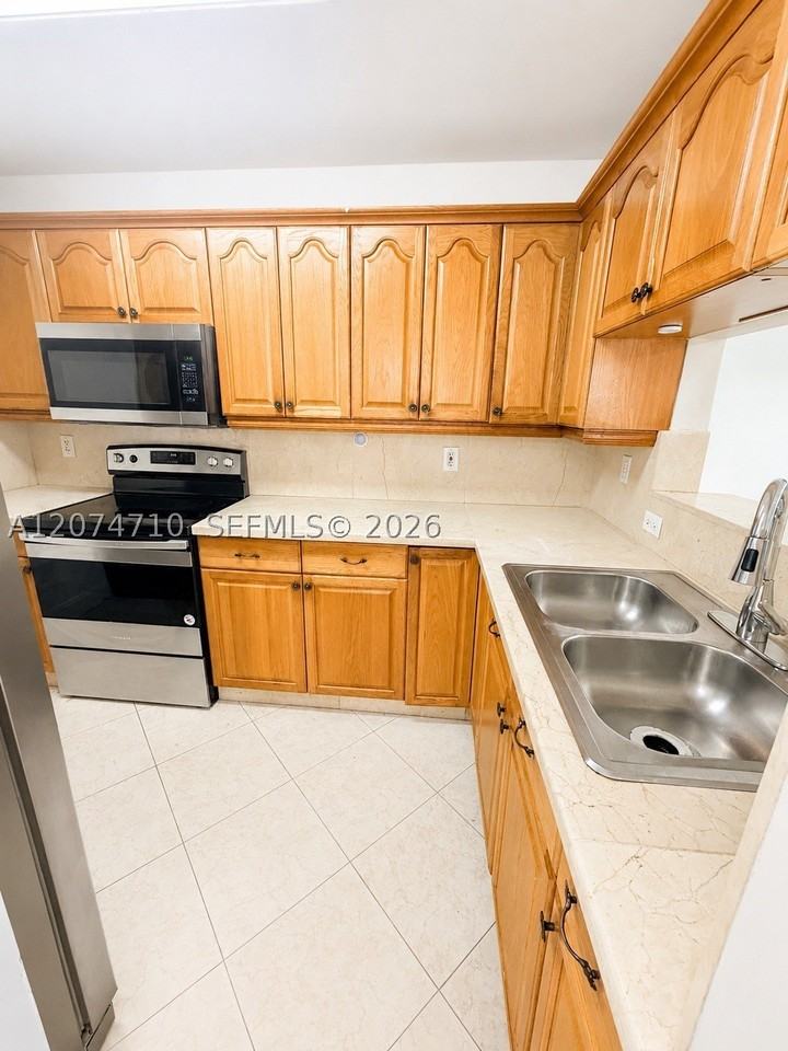 15342 Sunset Dr #17-14 - Photo 2 of 7