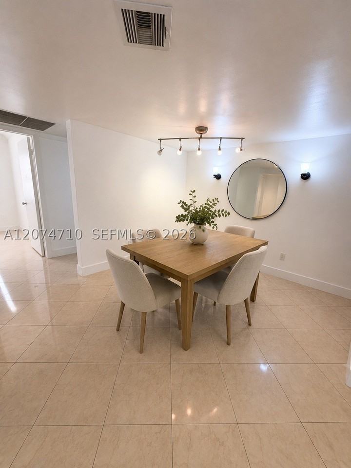15342 Sunset Dr #17-14 - Photo 4 of 7