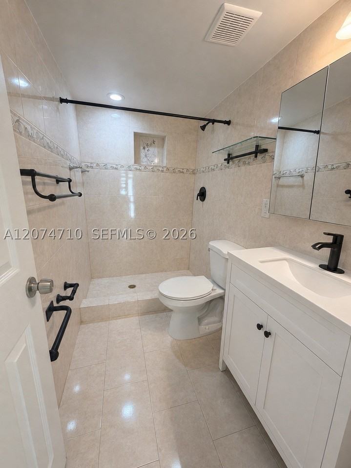 15342 Sunset Dr #17-14 - Photo 6 of 7
