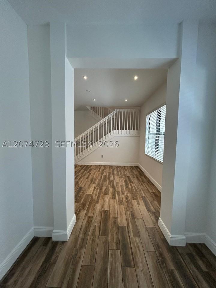 731 Ne 193rd St #731 - Photo 3 of 20