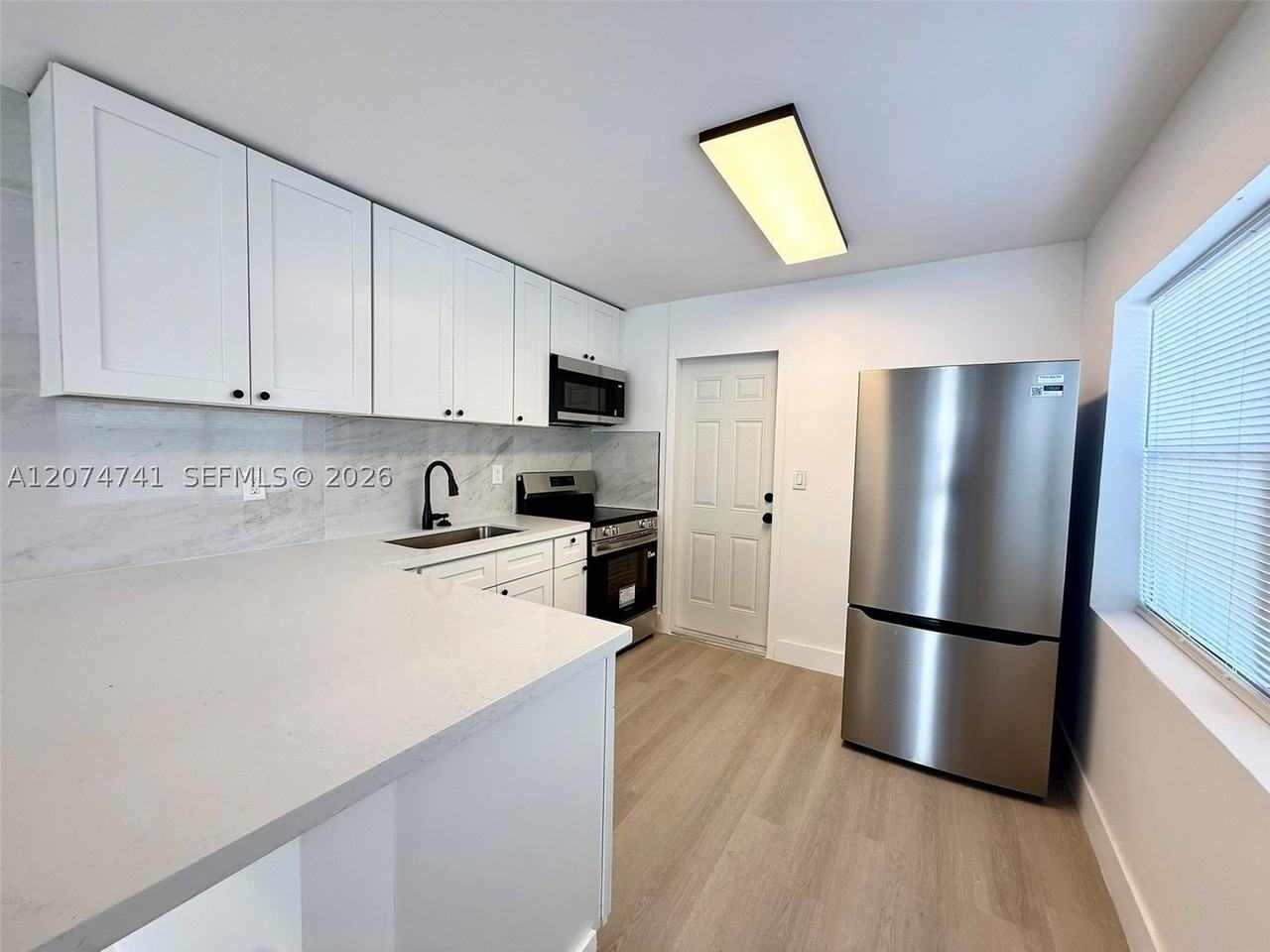 910 Sw 2nd Ave #910 - Photo 7 of 15