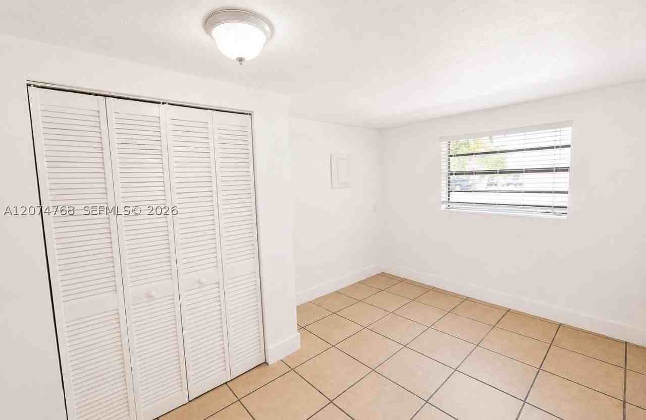 2300 W Flagler St #21A - Photo 4 of 10