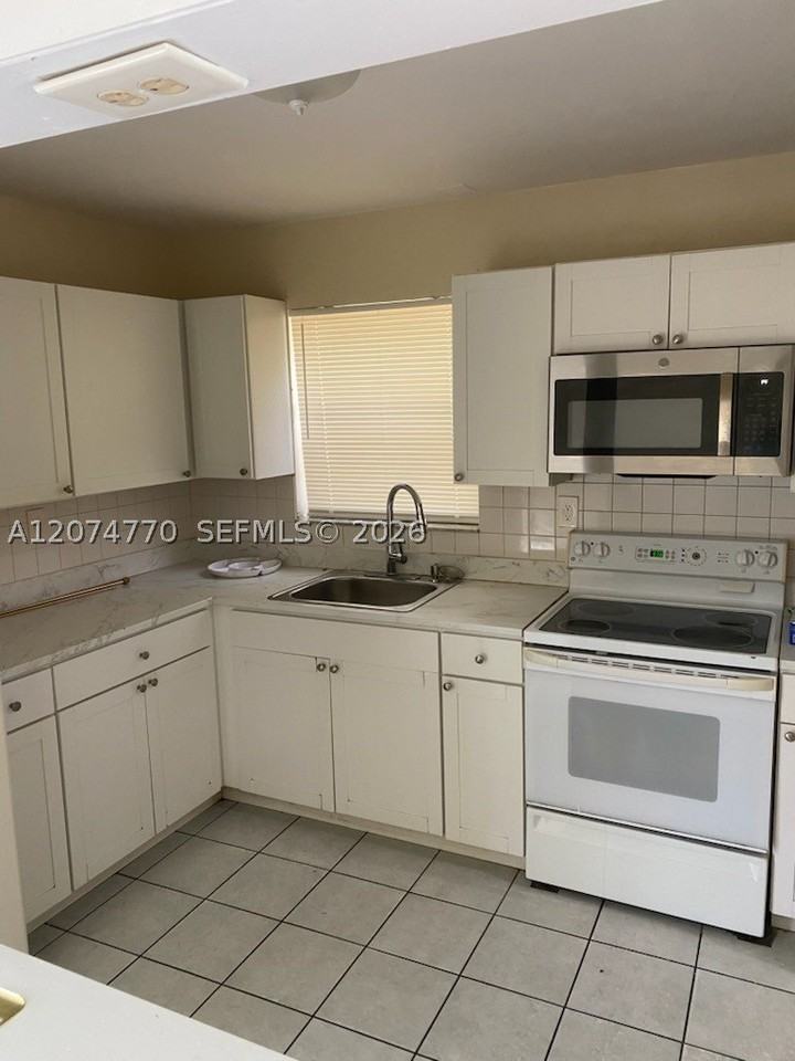 27922 Sw 130th Ct - Photo 5 of 9
