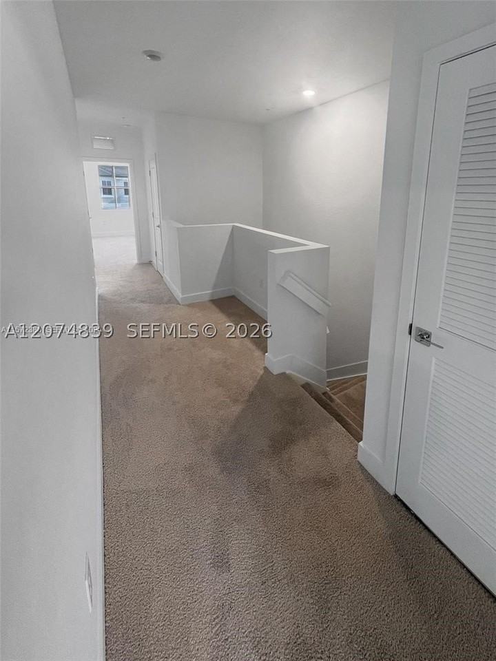 17025 Sw 1st St - Photo 5 of 14