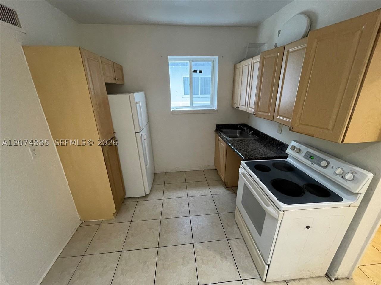 1021 Nw 3rd St #207 - Photo 3 of 8