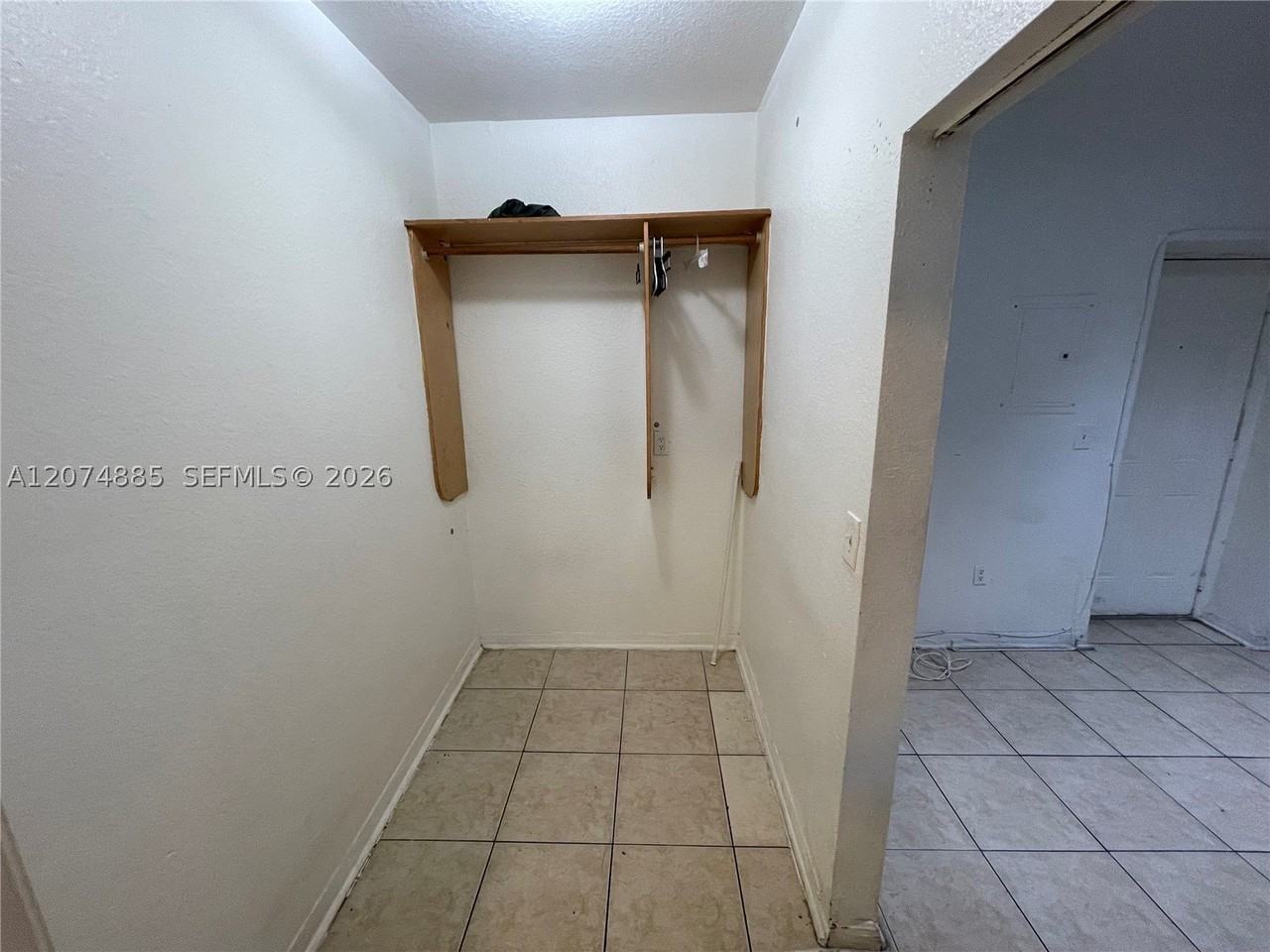 1021 Nw 3rd St #207 - Photo 5 of 8