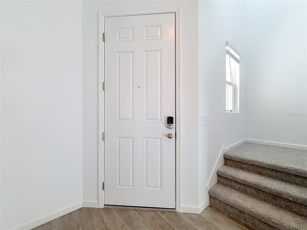 770 Lake Dell Ave - Photo 4 of 49