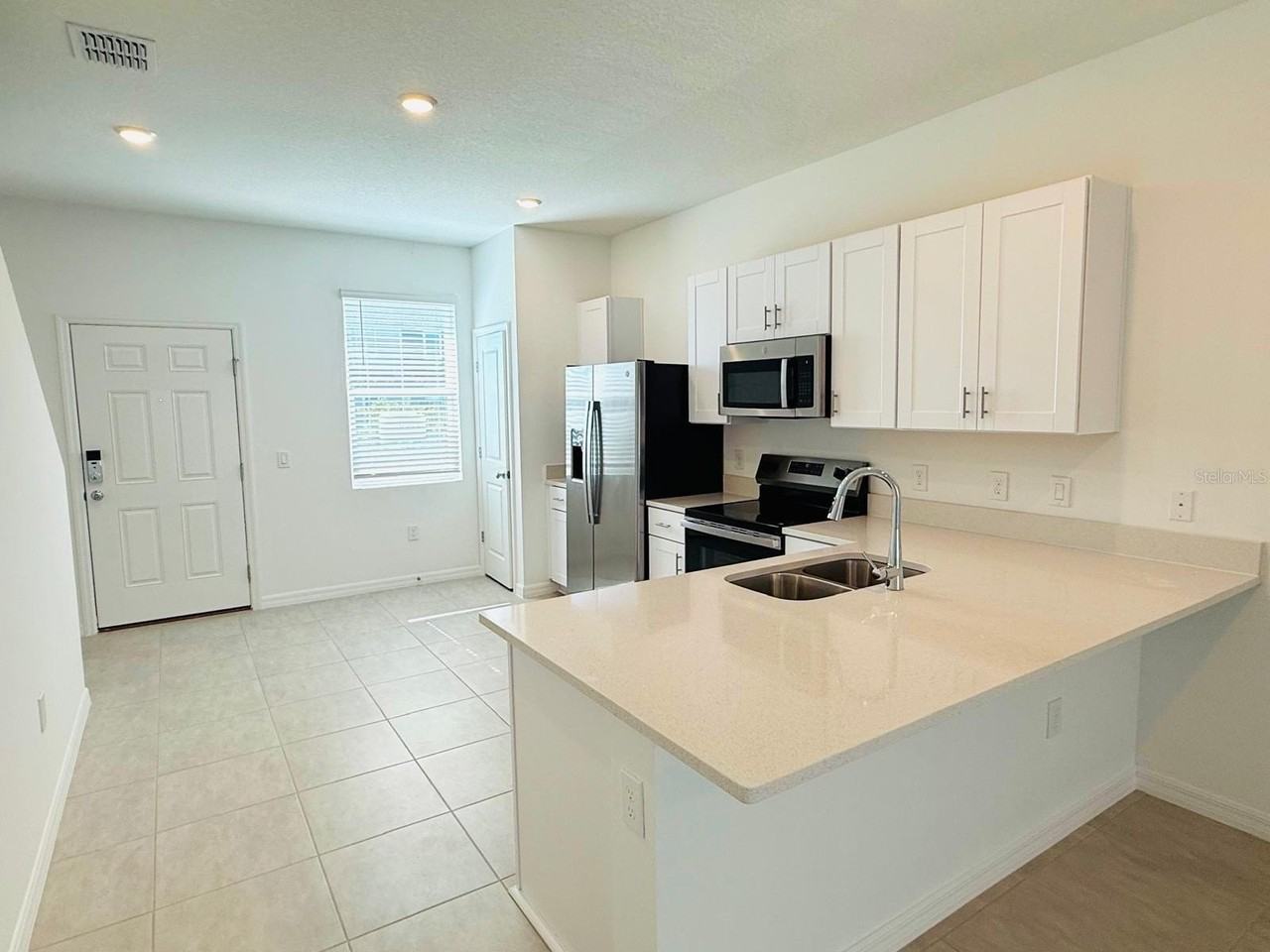 2980 Skyline Loop - Photo 3 of 11