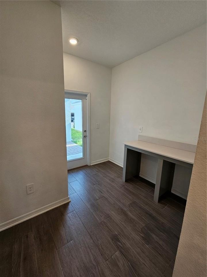 4123 Conjunction Way - Photo 5 of 30