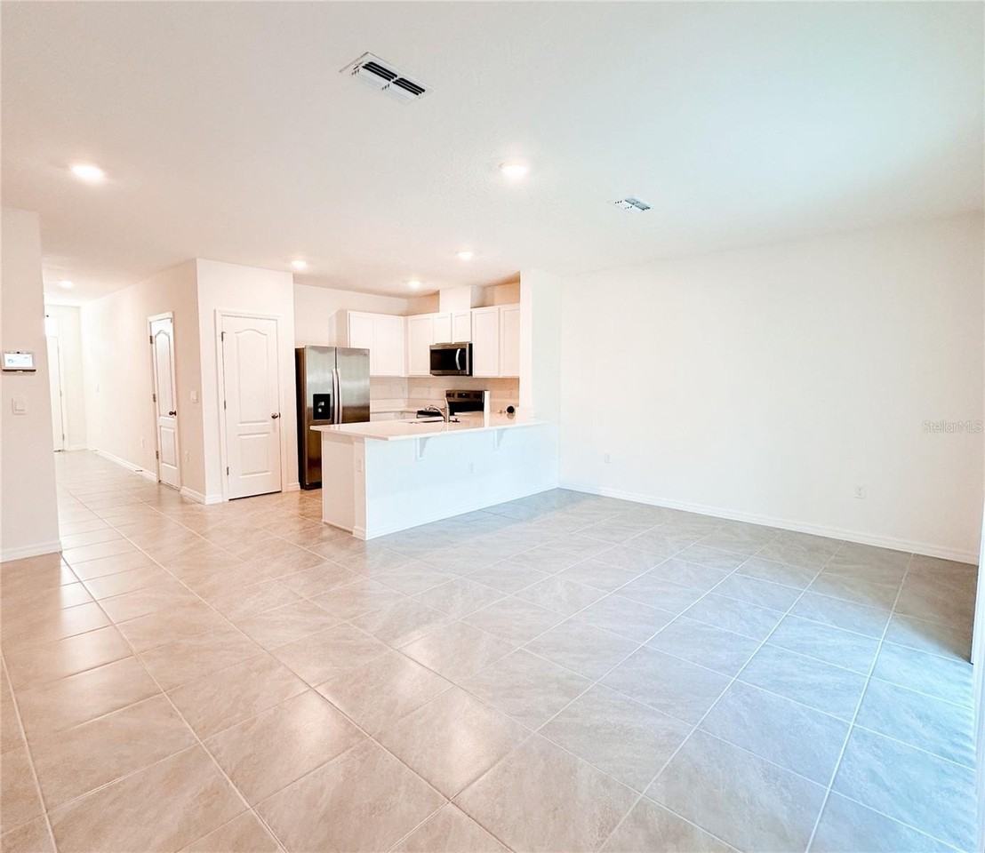 1761 Rock Elm Rd - Photo 3 of 22