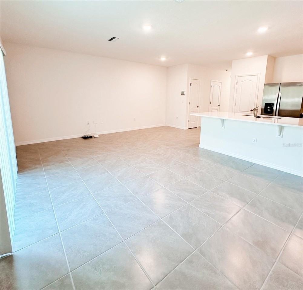 1761 Rock Elm Rd - Photo 6 of 22