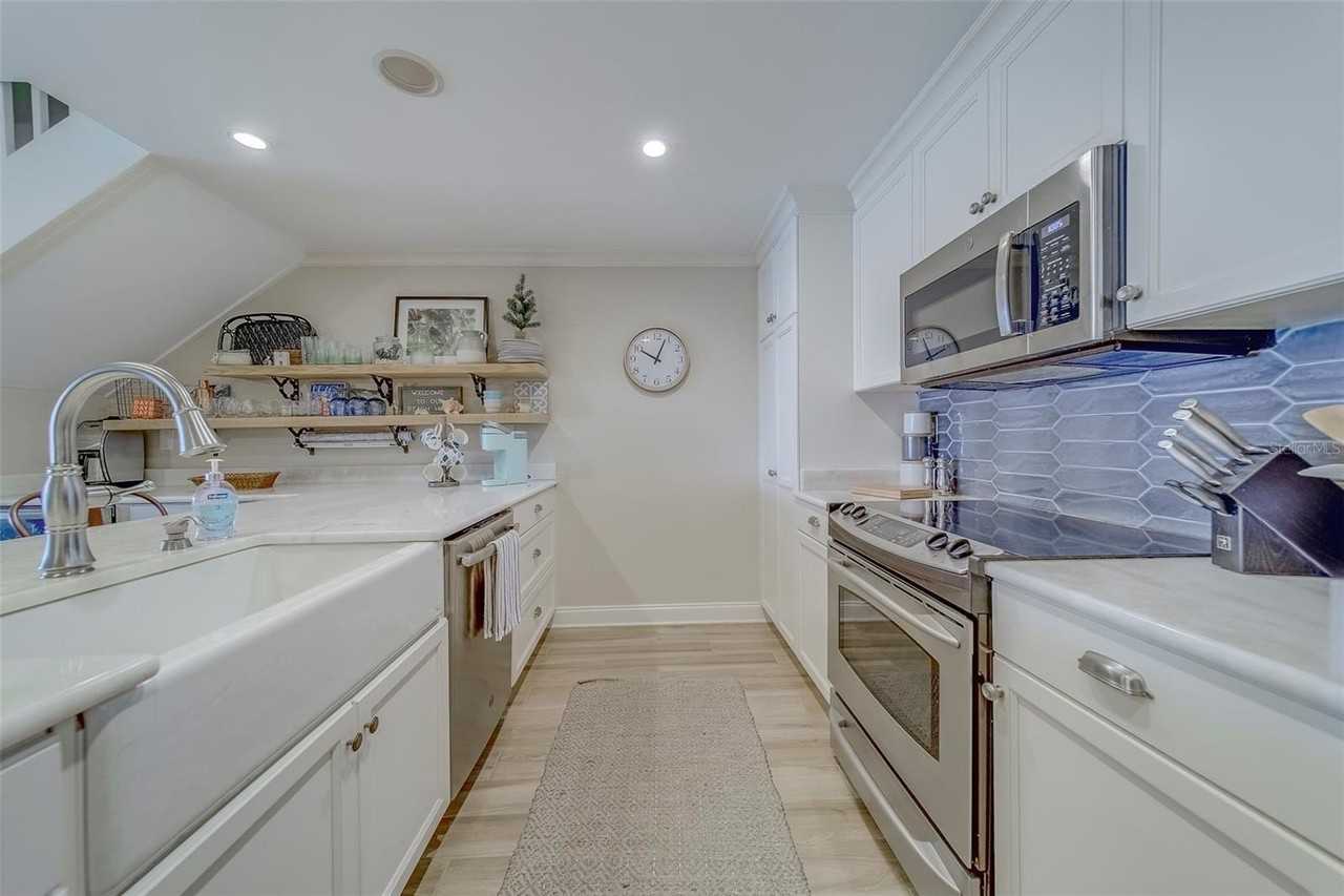 2250 Gulf Blvd #B2 - Photo 6 of 50