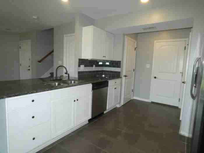 9517 N Baltimore Ave - Photo 4 of 18