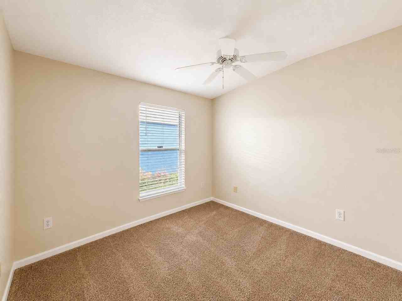 7620 Wiltshire Park Pl - Photo 6 of 24