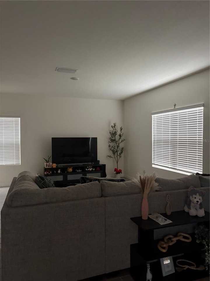 5124 Sw 48th Ln - Photo 3 of 23