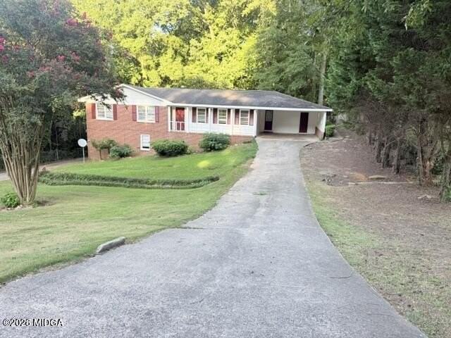 1566 N Atwood Dr - Photo 2 of 18