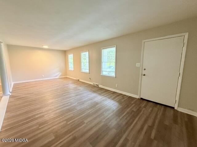 1566 N Atwood Dr - Photo 4 of 18